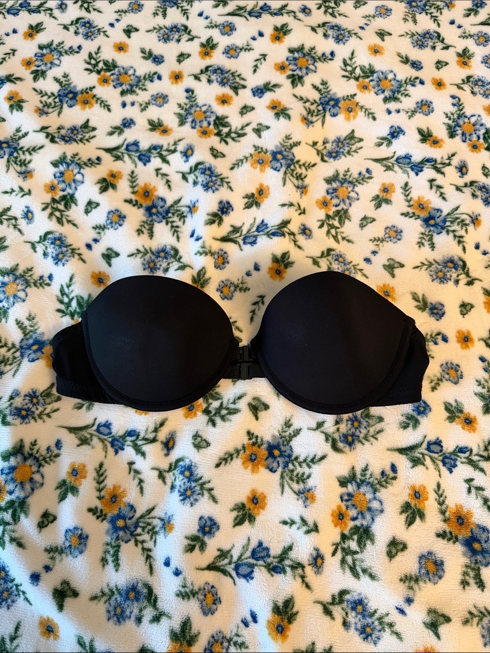 Strapless Black Bandeau Bra - Unbranded